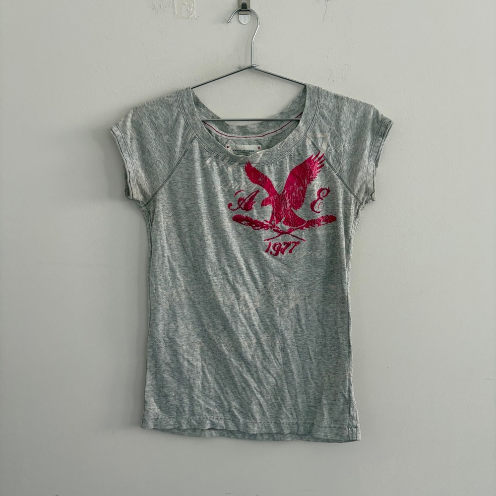 American Eagle Outfitters Gray Pink Eagle Graphic T-Shirt Large